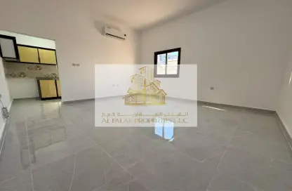 Apartment - Studio - 1 Bathroom for rent in Al Danah - Abu Dhabi