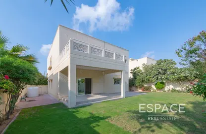 Villa - 4 Bedrooms - 4 Bathrooms for rent in Meadows 9 - Meadows - Dubai