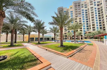 Apartment - 2 Bedrooms - 3 Bathrooms for rent in Marina Residences - Palm Jumeirah - Dubai