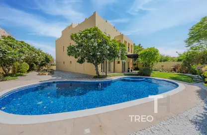 Villa - 5 Bedrooms - 6 Bathrooms for rent in Meadows 6 - Meadows - Dubai