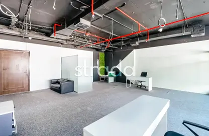 Office Space - Studio - 1 Bathroom for rent in Churchill Executive Tower - Churchill Towers - Business Bay - Dubai