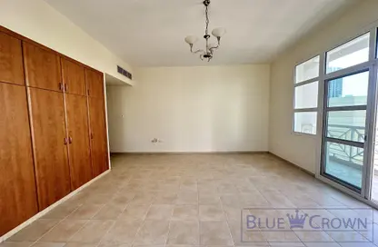 Apartment - 2 Bedrooms - 3 Bathrooms for rent in Al Raffa - Bur Dubai - Dubai