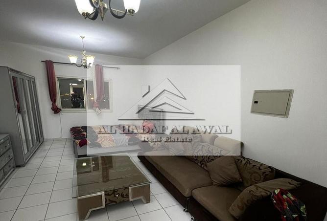 Apartment - 1 Bathroom for rent in Al Taawun - Sharjah