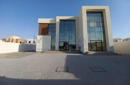 Villa - 5 Bedrooms - 5 Bathrooms for rent in Um Nahad Third - Dubai Land - Dubai