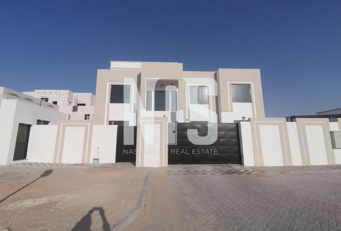 Villa for Rent in Madinat Al Riyad: Luxury villa | With pool | High ...