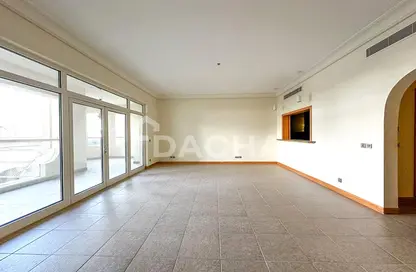 Apartment - 2 Bedrooms - 3 Bathrooms for rent in Abu Keibal - Shoreline Apartments - Palm Jumeirah - Dubai