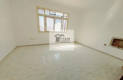 Apartment - 1 Bathroom for rent in Muwaileh 3 Building - Muwaileh - Sharjah