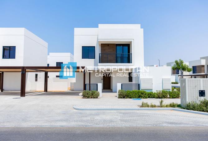 Villa - 4 Bedrooms - 6 Bathrooms for sale in Noya Viva - Noya - Yas Island - Abu Dhabi