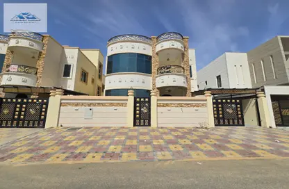 Villa - 5 Bedrooms - 5 Bathrooms for sale in Al Yasmeen 1 - Al Yasmeen - Ajman