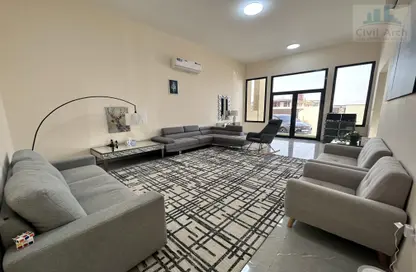 Villa - 3 Bedrooms - 5 Bathrooms for rent in Al Aweer - Dubai