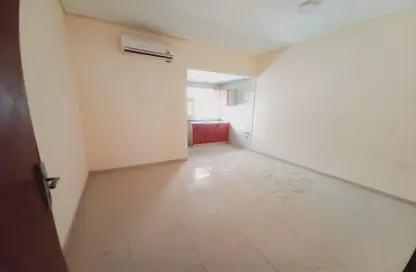 Apartment - 1 Bathroom for rent in SG Muwaileh Building - Muwaileh - Sharjah