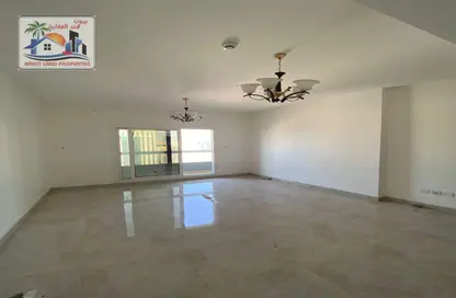 Apartment - 2 Bedrooms - 2 Bathrooms for rent in Jamal Abdul Nasser Street - Al Majaz - Sharjah