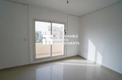 Apartment - 2 Bedrooms - 3 Bathrooms for sale in Arabian Style - Al Reef Villas - Al Reef - Abu Dhabi