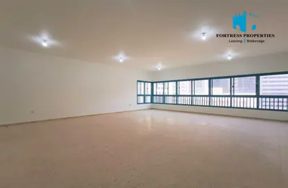 Apartment - 4 Bedrooms - 5 Bathrooms for rent in Al Ghaith Tower - Hamdan Street - Abu Dhabi