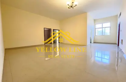 Apartment - 2 Bedrooms - 1 Bathroom for rent in Khalifa City A - Khalifa City - Abu Dhabi