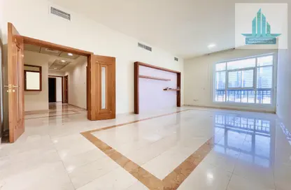 Apartment - 2 Bedrooms - 4 Bathrooms for rent in Al Ferdous Tower - Al Salam Street - Abu Dhabi