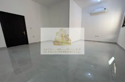 Apartment - Studio - 1 Bathroom for rent in Al Danah - Abu Dhabi