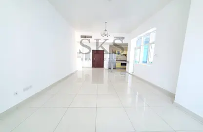 Apartment - 1 Bedroom - 2 Bathrooms for rent in Metro Building - Al Barsha 1 - Al Barsha - Dubai