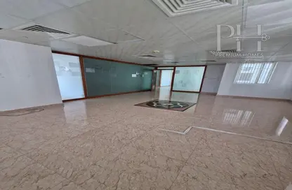 مكتب - استوديو - 1 حمام للايجار في D برج - الأبراج الإدارية - الخليج التجاري - دبي