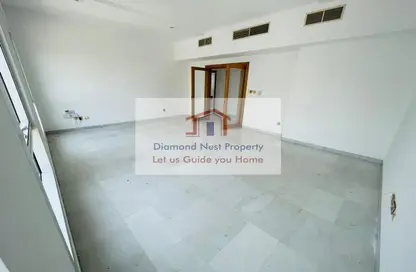 Apartment - 3 Bedrooms - 3 Bathrooms for rent in Lafzaeyya Tower - Khalifa Street - Abu Dhabi