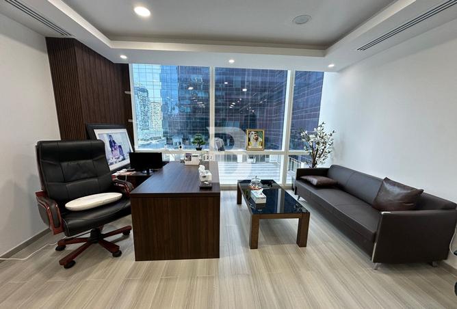 Office Space - Studio - 1 Bathroom for rent in Tamani Art Tower - Business Bay - Dubai