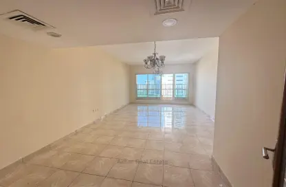 Apartment - 3 Bedrooms - 3 Bathrooms for rent in Al Hafeet Tower - Al Khan - Sharjah