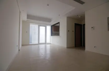 شقة - 2 غرف نوم - 3 حمامات للايجار في برج القارات - قرية الجميرا سركل - دبي