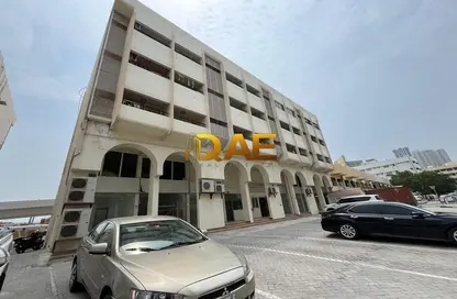 Shop - Studio - 1 Bathroom for rent in Karama Gold Building - Al Karama - Dubai