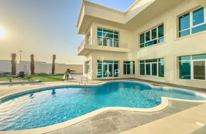 Villa - 4 Bedrooms - 5 Bathrooms for rent in Nad Al Sheba 4 - Nad Al Sheba - Dubai