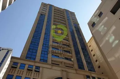 Apartment - 3 Bedrooms - 4 Bathrooms for rent in Al Shaheen Tower - Al Khalidiya - Abu Dhabi