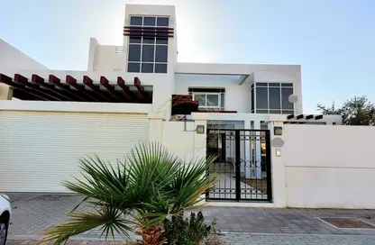 Villa - 4 Bedrooms - 5 Bathrooms for rent in Shabhanat Asharij - Asharej - Al Ain