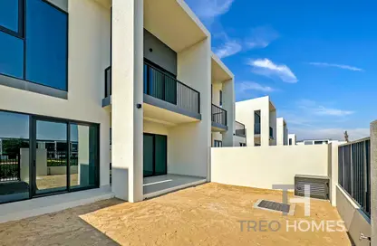 Townhouse - 4 Bedrooms - 5 Bathrooms for rent in Shams Townhouses - Town Square - Dubai