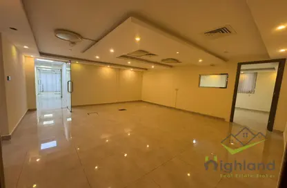 Office Space - Studio - 1 Bathroom for rent in Khalifa Street - Abu Dhabi