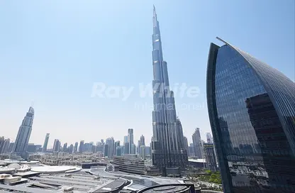 شقة - 2 غرف نوم - 3 حمامات للايجار في جادة كمبينسكي - دبي وسط المدينة - دبي