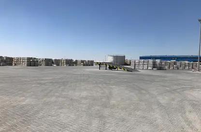 Warehouse - Studio - 4 Bathrooms for rent in Industrial Zone - Dubai Industrial City - Dubai