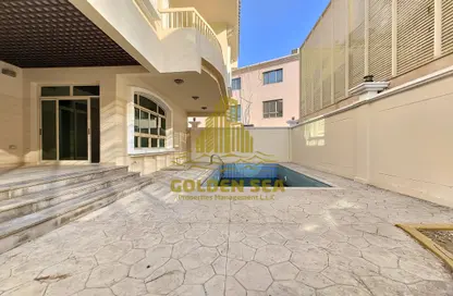 Villa - 5 Bedrooms - 6 Bathrooms for rent in Al Dhabi Residence complex - Khalifa Park - Eastern Road - Abu Dhabi