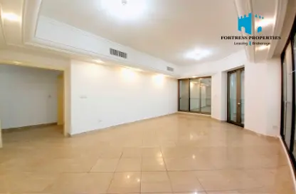 Apartment - 2 Bedrooms - 3 Bathrooms for rent in Shining Towers - Al Khalidiya - Abu Dhabi