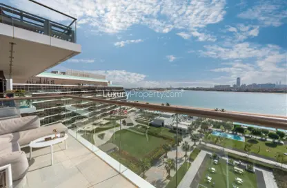 Apartment - 2 Bedrooms - 3 Bathrooms for sale in The 8 - The Crescent - Palm Jumeirah - Dubai