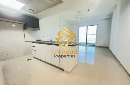 Apartment - 1 Bathroom for rent in The Gate Residence 2 - Dubai Residence Complex - Dubai