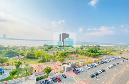 Apartment - 3 Bedrooms - 4 Bathrooms for rent in Wave tower - Corniche Road - Abu Dhabi