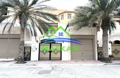 Villa - 4 Bedrooms - 6 Bathrooms for rent in Mushrif Gardens - Al Mushrif - Abu Dhabi