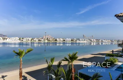 Villa - 5 Bedrooms - 7 Bathrooms for sale in Garden Homes Frond L - Garden Homes - Palm Jumeirah - Dubai