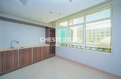 Full Floor - Studio for rent in Muwaileh Commercial - Sharjah