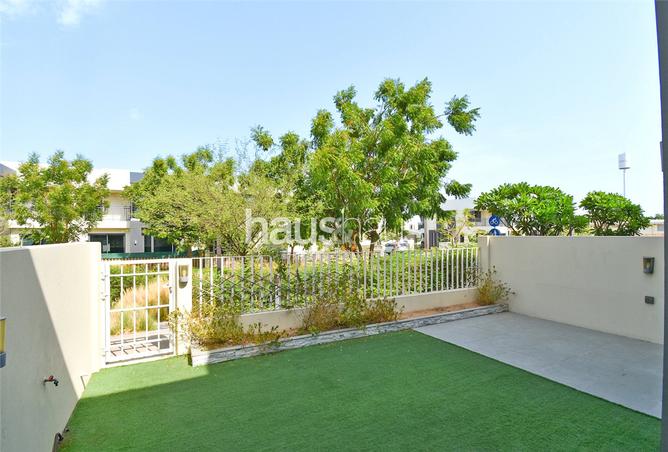 Villa - 4 Bedrooms - 3 Bathrooms for sale in Maple 2 - Maple at Dubai Hills Estate - Dubai Hills Estate - Dubai