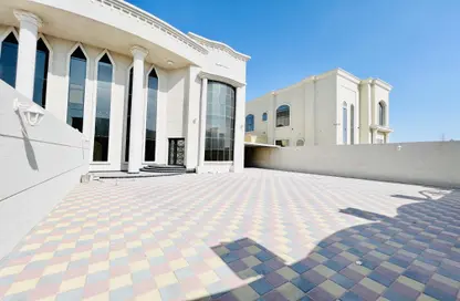 Villa - 3 Bedrooms - 4 Bathrooms for rent in Hoshi - Al Badie - Sharjah