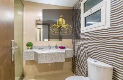 Bathroom image for: Hotel  and  Hotel Apartment - 1 Bathroom for rent in Oasis Tower - Al Rashidiya 1 - Al Rashidiya - Ajman, Image 1