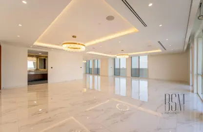 Apartment - 4 Bedrooms - 4 Bathrooms for sale in Emaar Tower B - Emaar Towers - Deira - Dubai