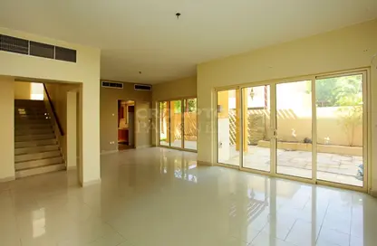 Villa - 3 Bedrooms - 4 Bathrooms for rent in Yasmin Community - Al Raha Gardens - Abu Dhabi