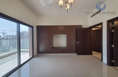 Apartment - 3 Bedrooms - 4 Bathrooms for rent in Jumeirah Garden City - Al Satwa - Dubai