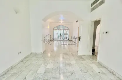 Villa - 4 Bedrooms - 6 Bathrooms for rent in Al Bateen - Abu Dhabi